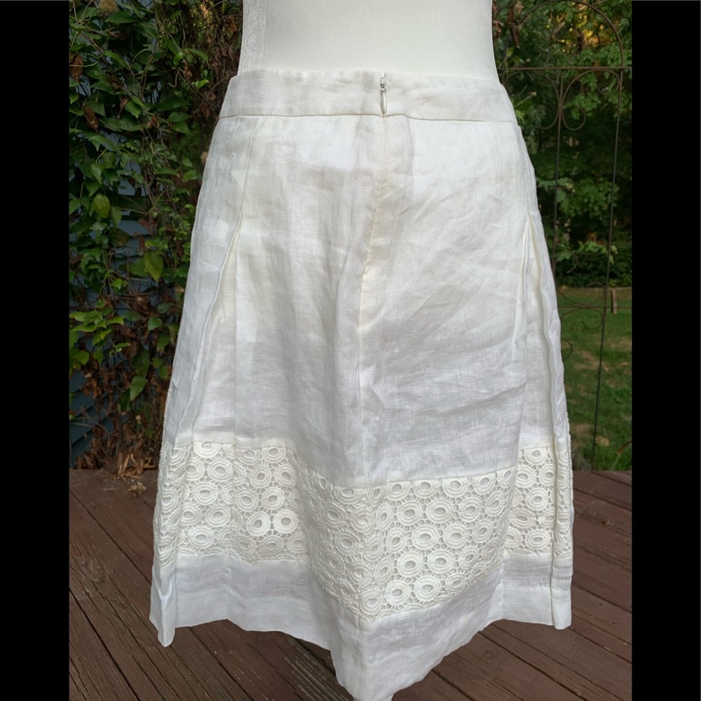Gorgeous cream- colored linen and lace skirt - Picture 2 of 5